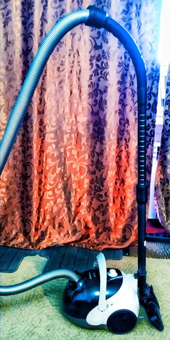 Два Пылесоса  Samsung