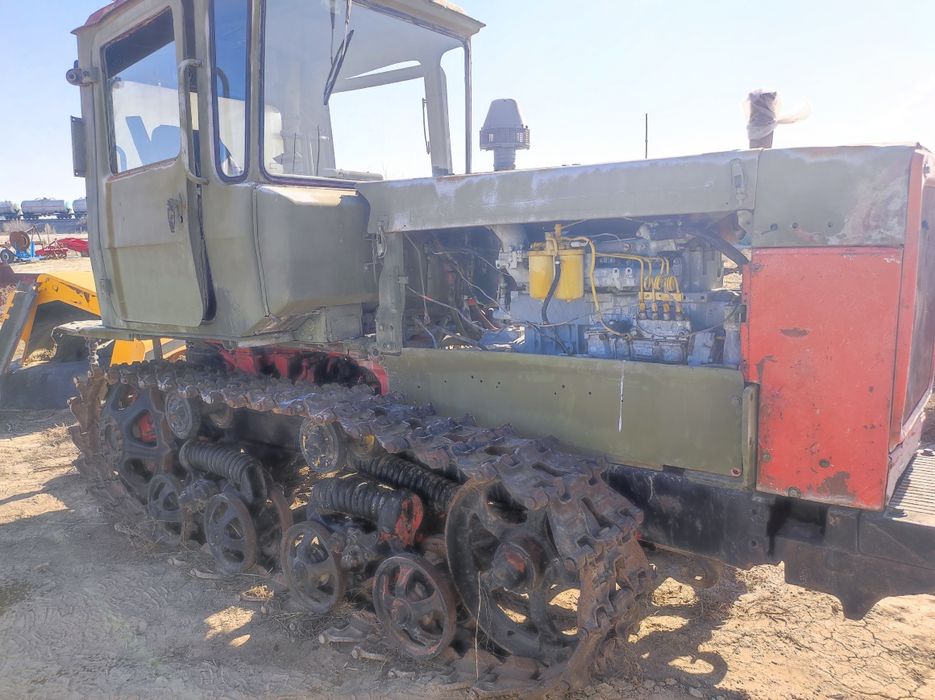 Трактор ДТ-75 бульдозер