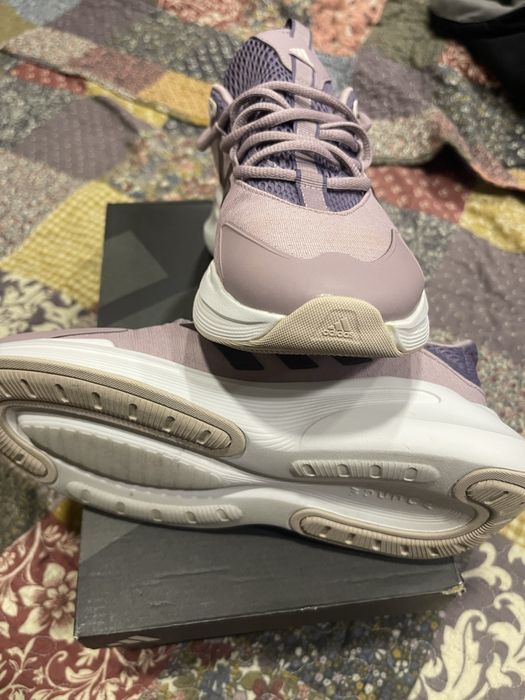 Нови маратонки марка ади дас номер 40