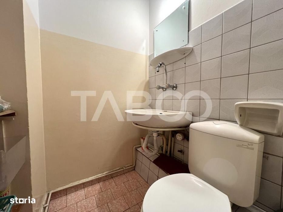 Apartament cu 3 camere de vanzare in Manastur zona Kaufland decomandat