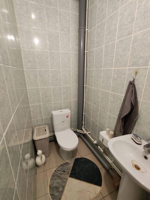 Продам 2х комнатную , ниш