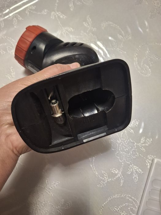 Фонарик аккумуляторный