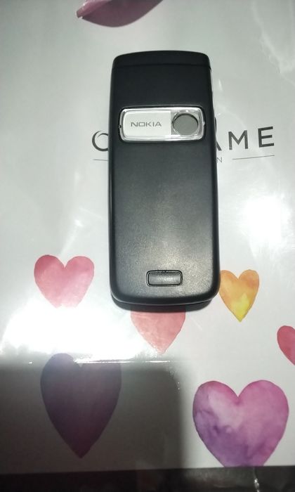 Продаю Nokia 6020
