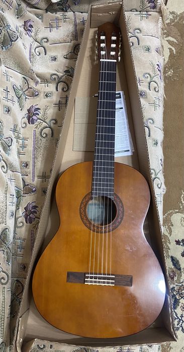 Гитара Yamaha ( новая)