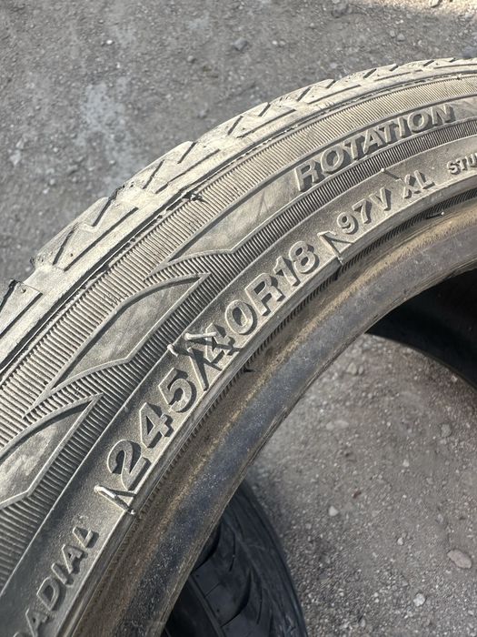 Шины 245/40R18 (2шт)