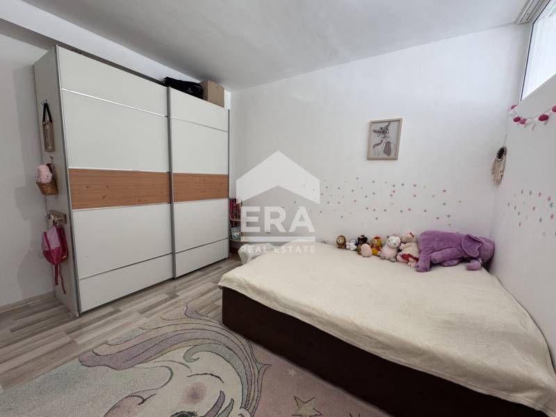 Продава се Тристаен апартамент в Варна, Възраждане 1 - 75 кв.м за 1999 €/кв.м - Снимка #5