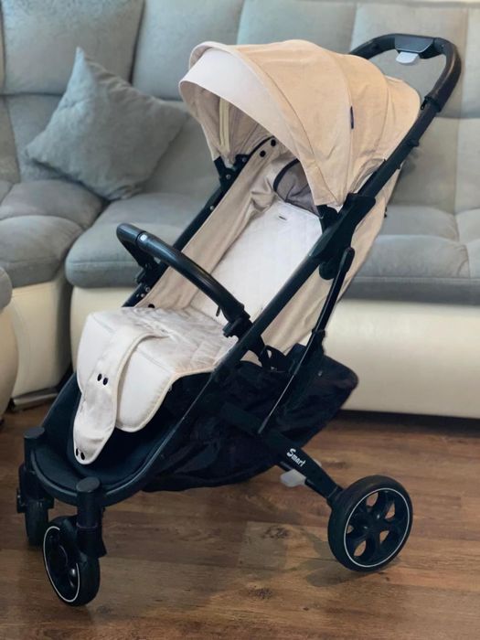 Детская прогулочная коляска,в идеальном состоянии