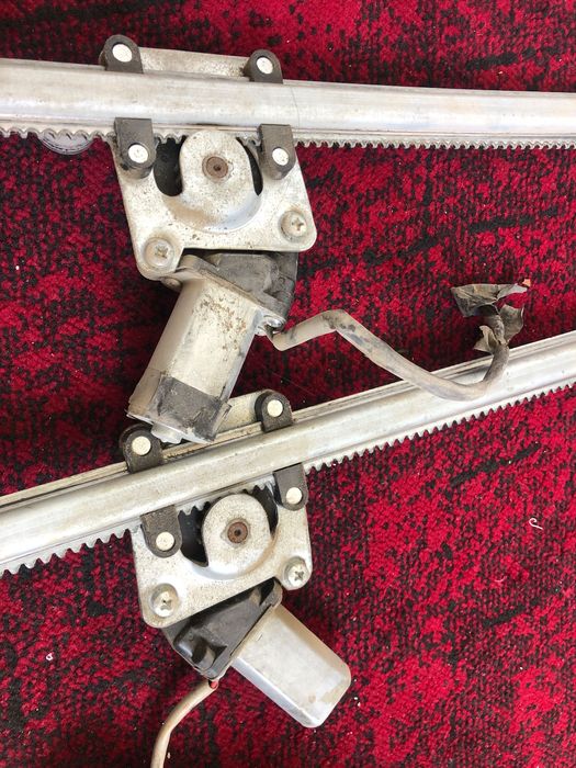 Стеклоподъемник от газели родное оригинальный