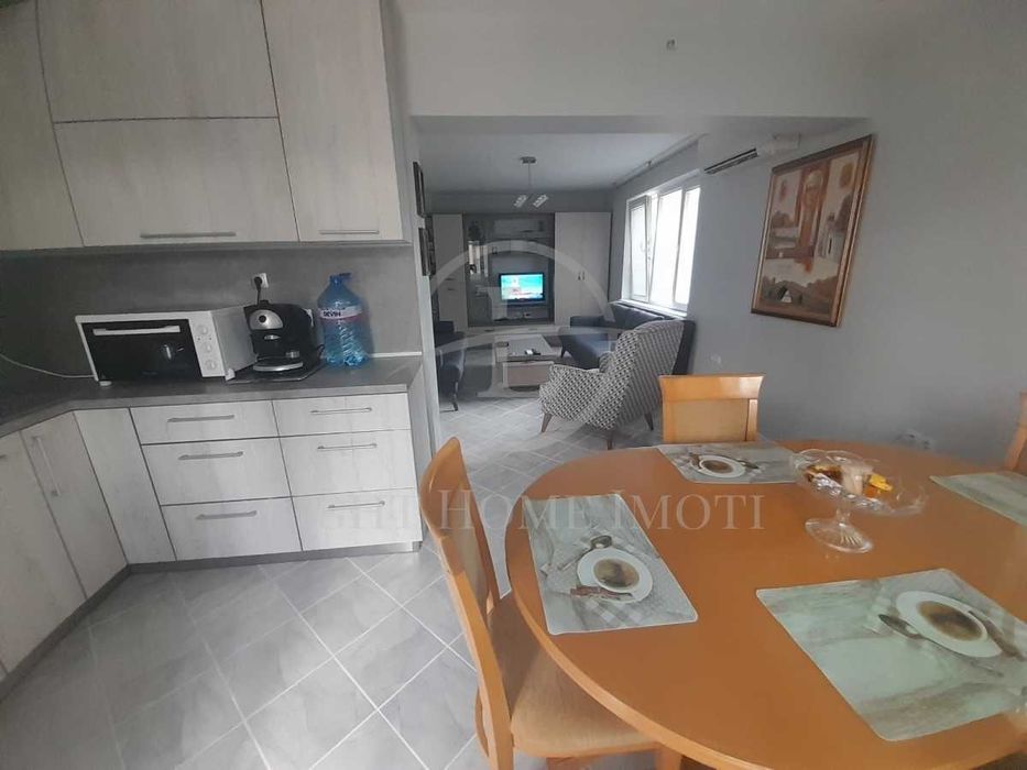 Продава се Четиристаен апартамент в Пловдив, Кършияка - 130 кв.м за 2039 €/кв.м - Снимка #3