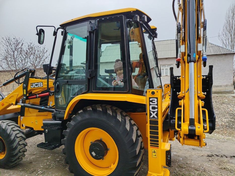 Экскаватор пагрузчик хизмати Замонавий JSB 3 CX PRO техникаларида хизм