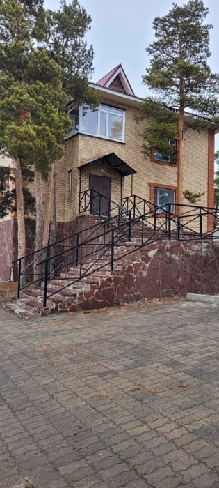 Коттедж в боровом в центре