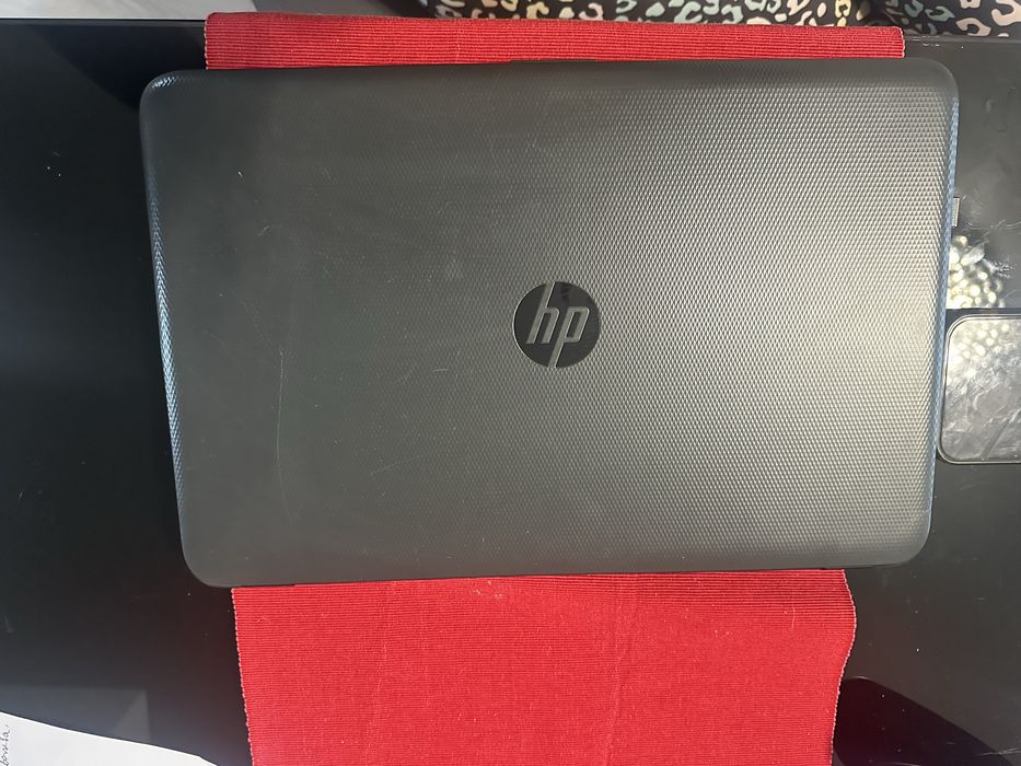 Лаптоп  HP  sn: cnd54905m7