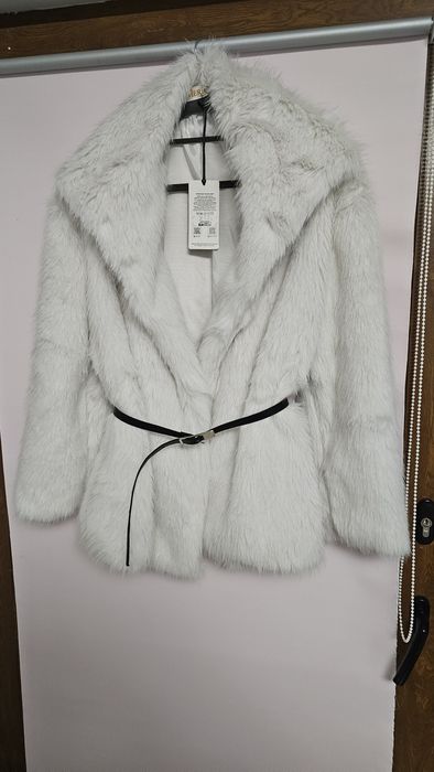 Haină de blană artificială mărimea 44