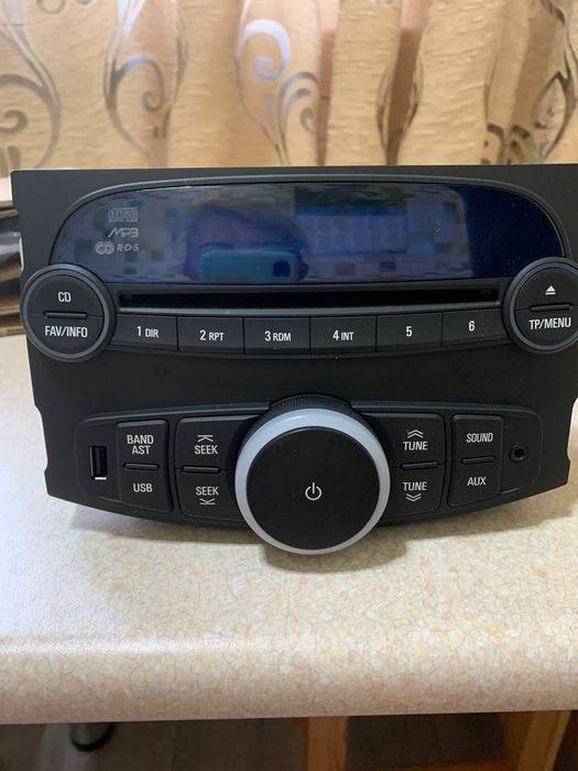 Автомобильный магнитофон