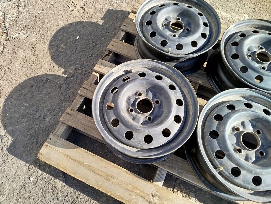 15 цола 4 х 114,3 Хюндай Соната / КИЯ / Митсубиши - 6 инча / ЕТ 46