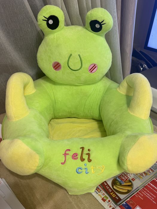 Пухен фотьол за бебе -Ново,Сгъваемо столче за бебе за път