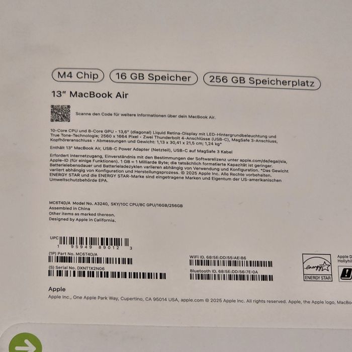 Laptop Apple MacBook Air 13",procesor  M4, 16GB RAM, 256GB, Silver