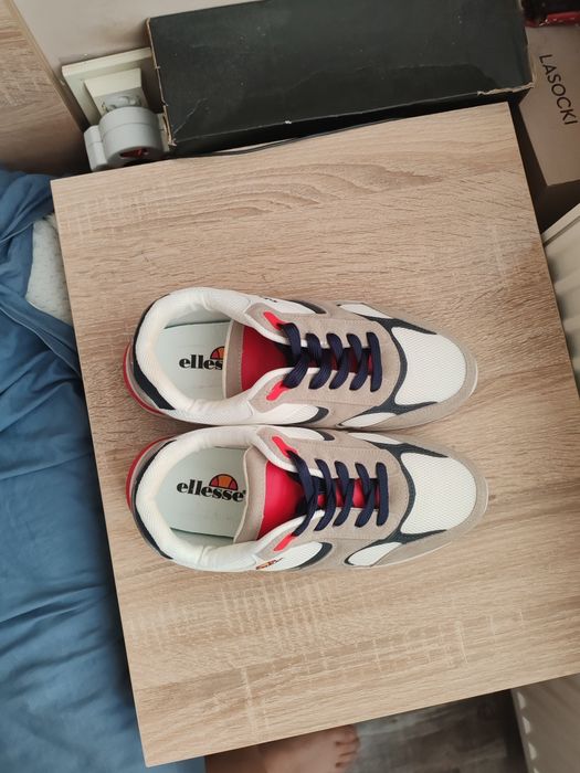 New balance Ellesse обувки маратонки