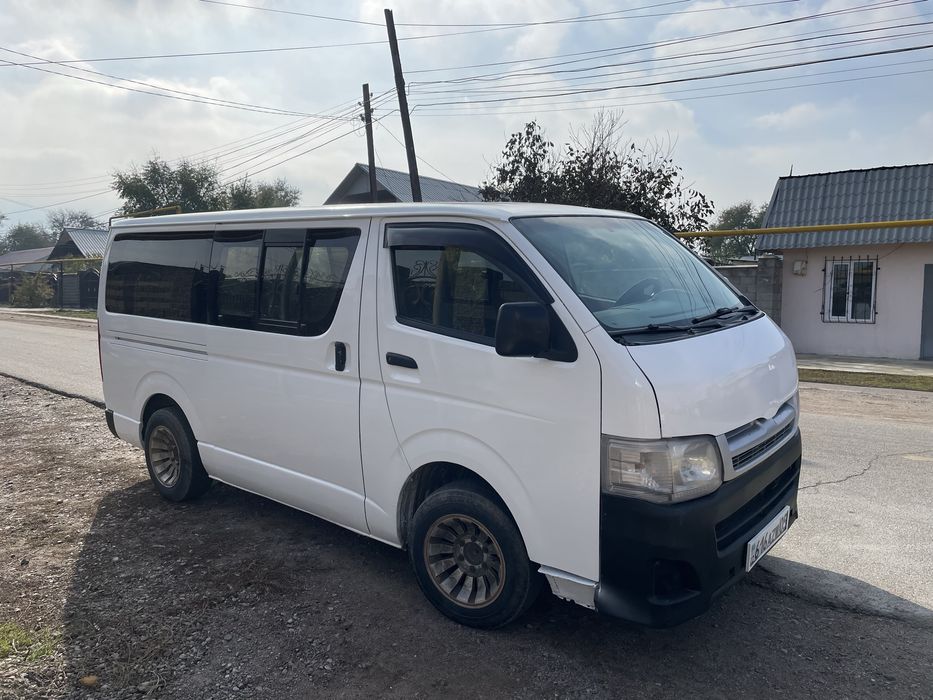 Тайота хайс 2,5турбо дизель продается