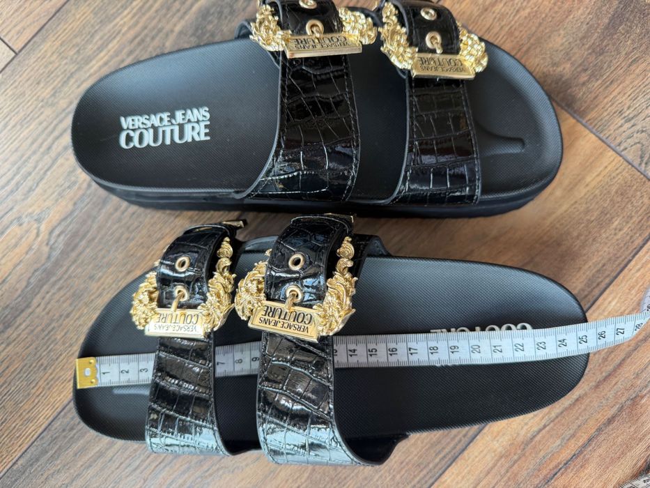 Оригинални дамски чехли Versace Jeans Couture – черни