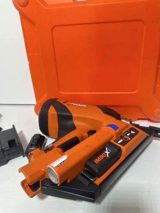 Paslode IM90Xi - Pistol profesional cuie cu acumulator