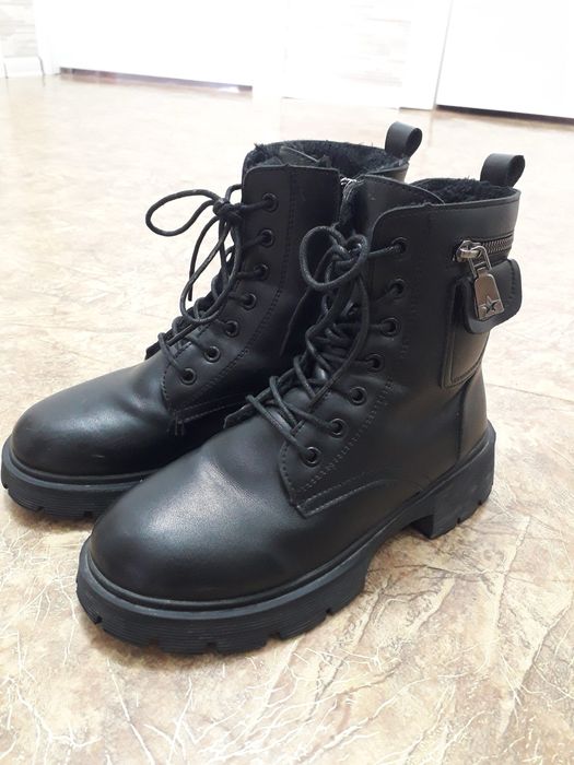 Продам  ботинки для подрост. девочек