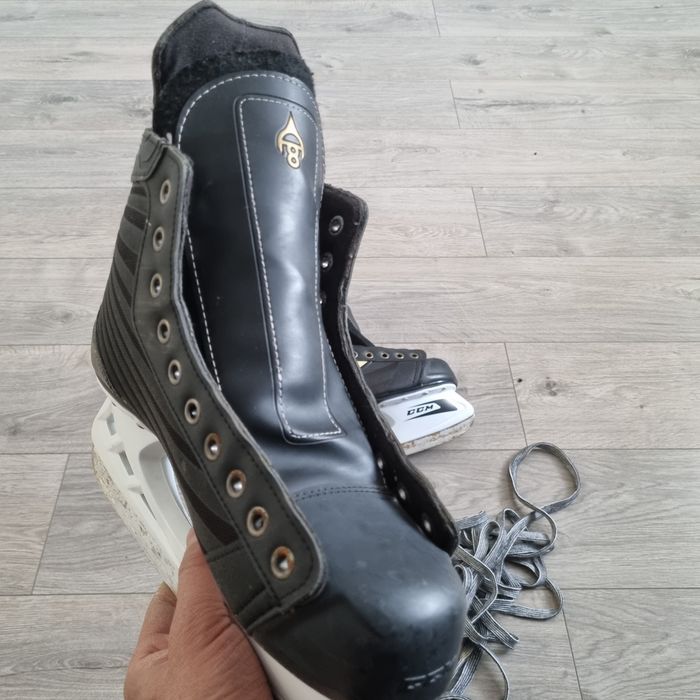 Коньки  CCM продам