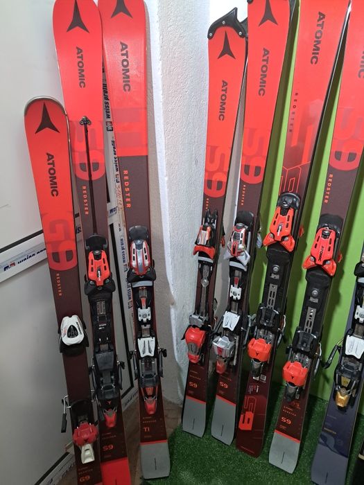 Ски по договариане