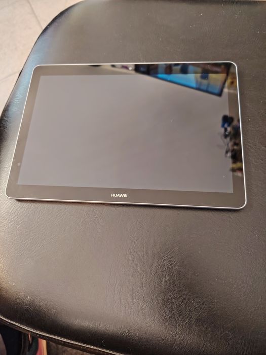 Huawei MediaPad T3 10 2GB RAM 16 GB ROM ANDROID 8 AGS-L09 като нови с оригинални кутии GSM мрежа  4G