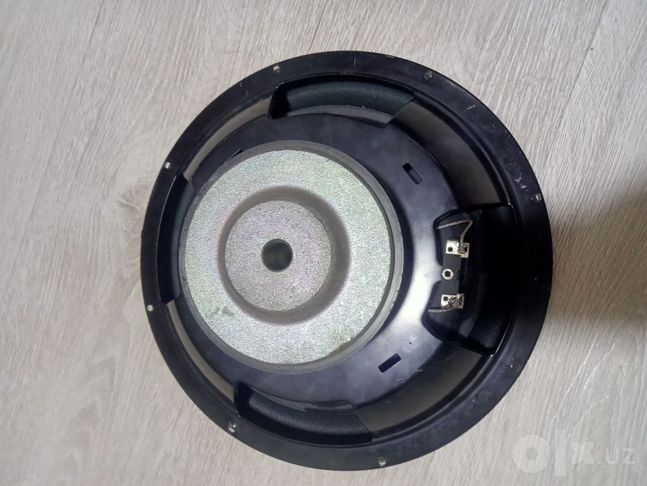 Продам сабвуфер pioneer в хорошем состоянии.