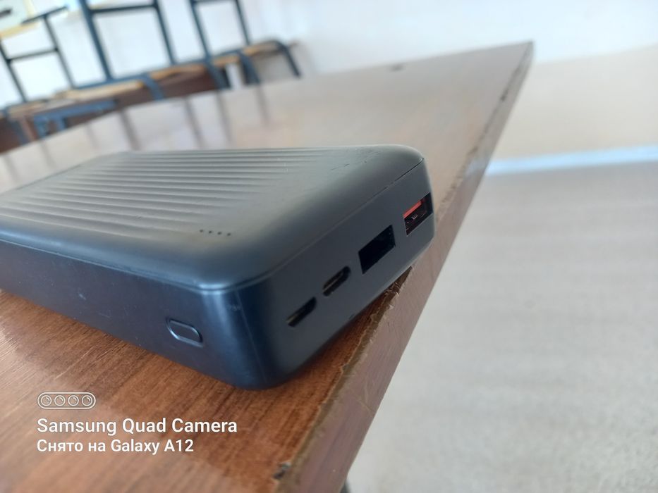 Продам повер банк за 3000 тенге