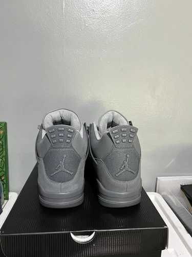 Sneakers Jordan4 Wet Cement cu eticheta (nu Nike, Gucci, Adidas, Balenciaga)