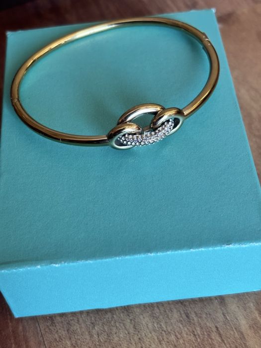 Гривна “Calvin Klein”