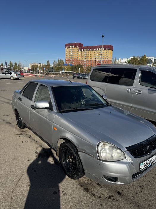Лада приора.
