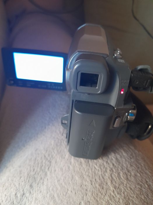 Видеокамера JVC с касети