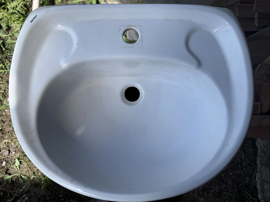 Раковина с пьедесталом