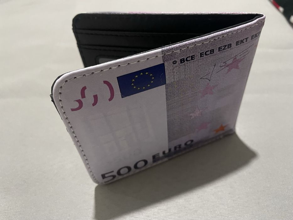 кошелек в виде купюры