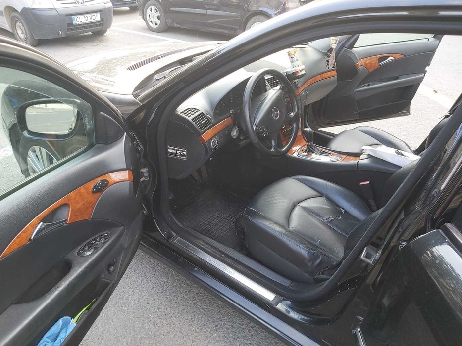 Proprietar vand mercedes E Class W 211 an 2008