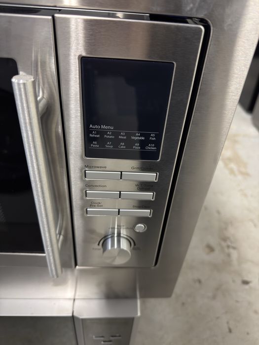 Cuptor cu microunde încorporabil combinat Bomann MWG2216HEB