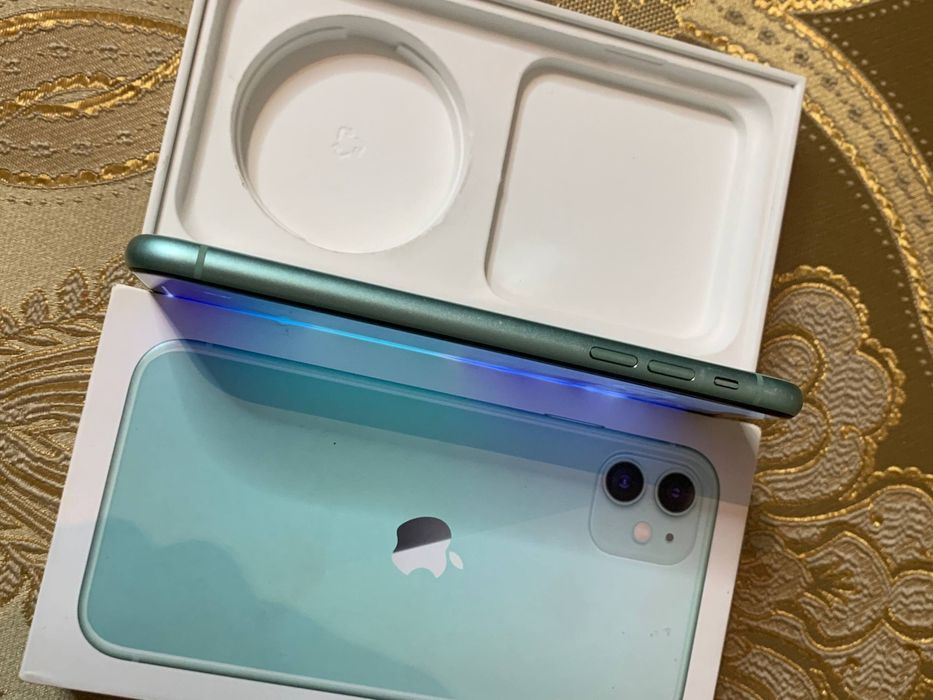 iPhone 11 в хорошем состоянии
