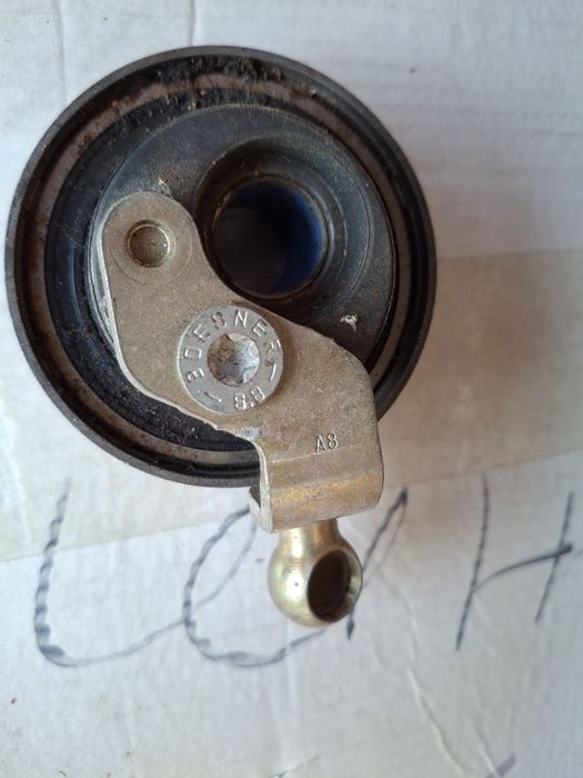 Натижитель на ГРМ АУДИ С 4