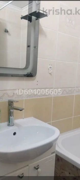 Дулатова 135  этаж 2