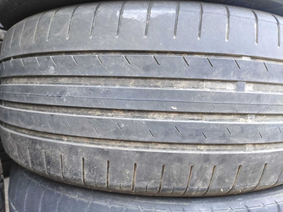 4бр Летни гуми 215 40 17 - Vredestein и Westlake