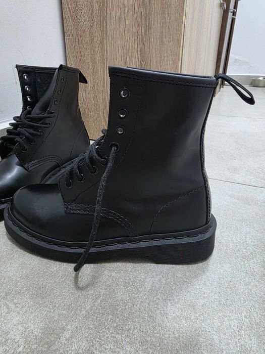 Dr Martens bocanci de piele 1460