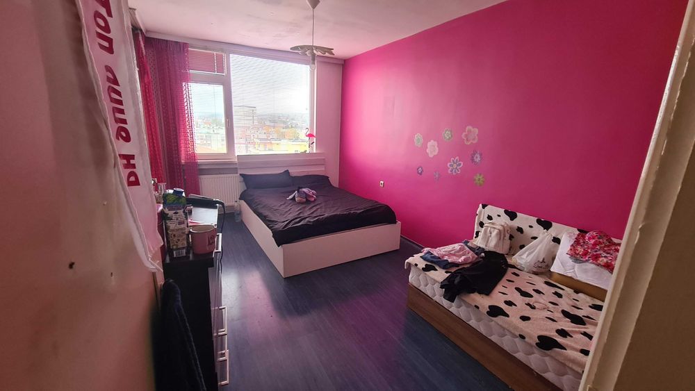 Продава се Тристаен апартамент в Разград, Освобождение - 100 кв.м за 985 €/кв.м - Снимка #2