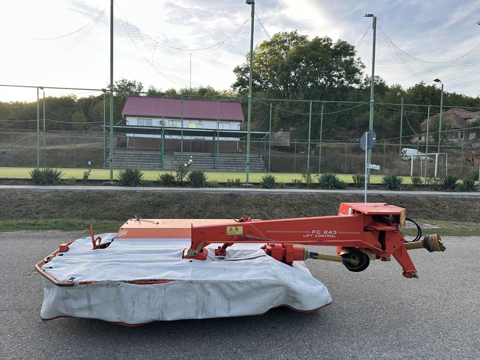 Cositoare Kuhn FC 243 Lift Control cu storcator