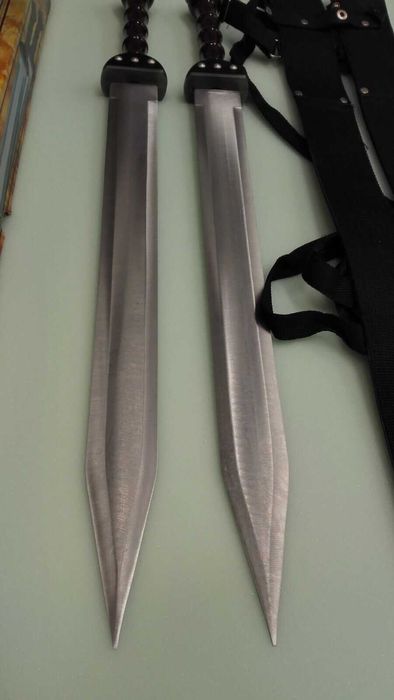Тренировъчни Мечове Гладиус Гладиатор Maximus' Twin Gladius Комплект