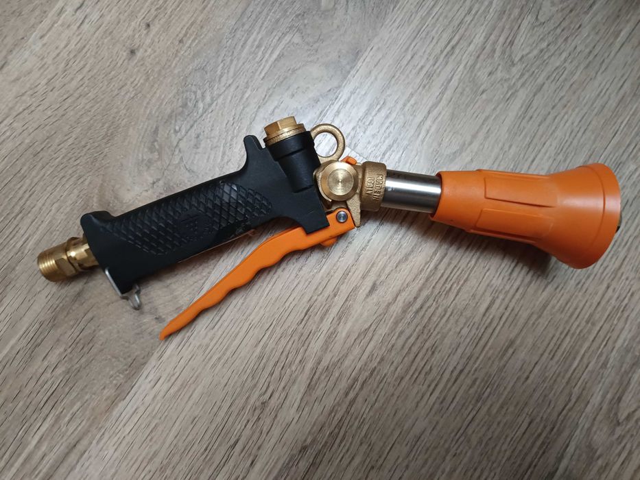 Професионален пистолет за пръскане на лози,дървета,храсти