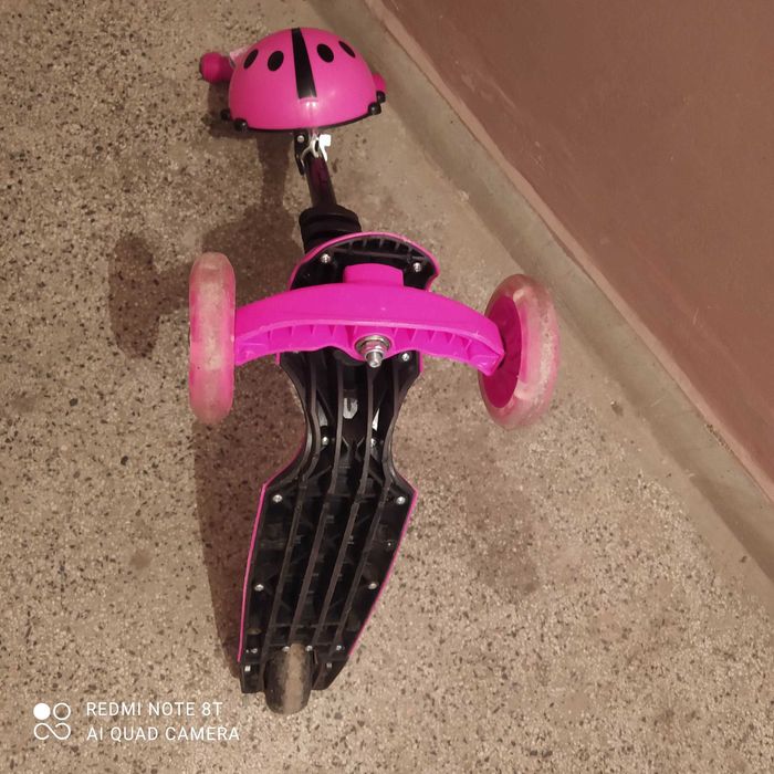 Детска тротинетка розова