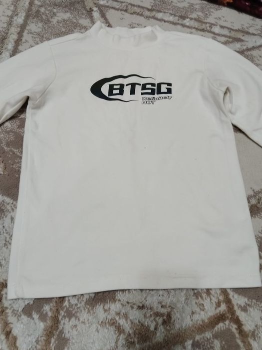 Толстовка сатылады.